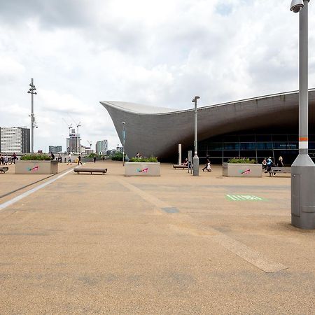Luxury Stratford Apartment London Eksteriør billede