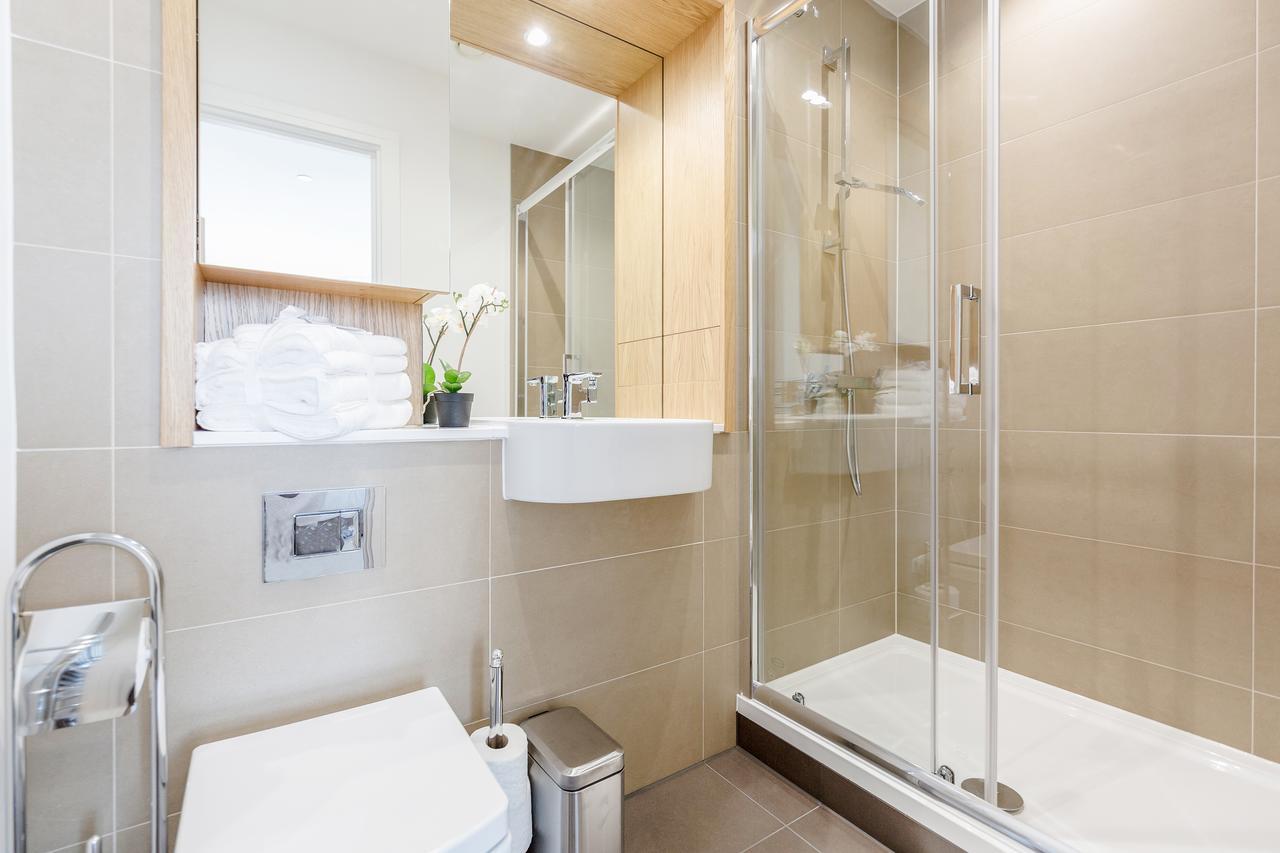 Luxury Stratford Apartment London Eksteriør billede