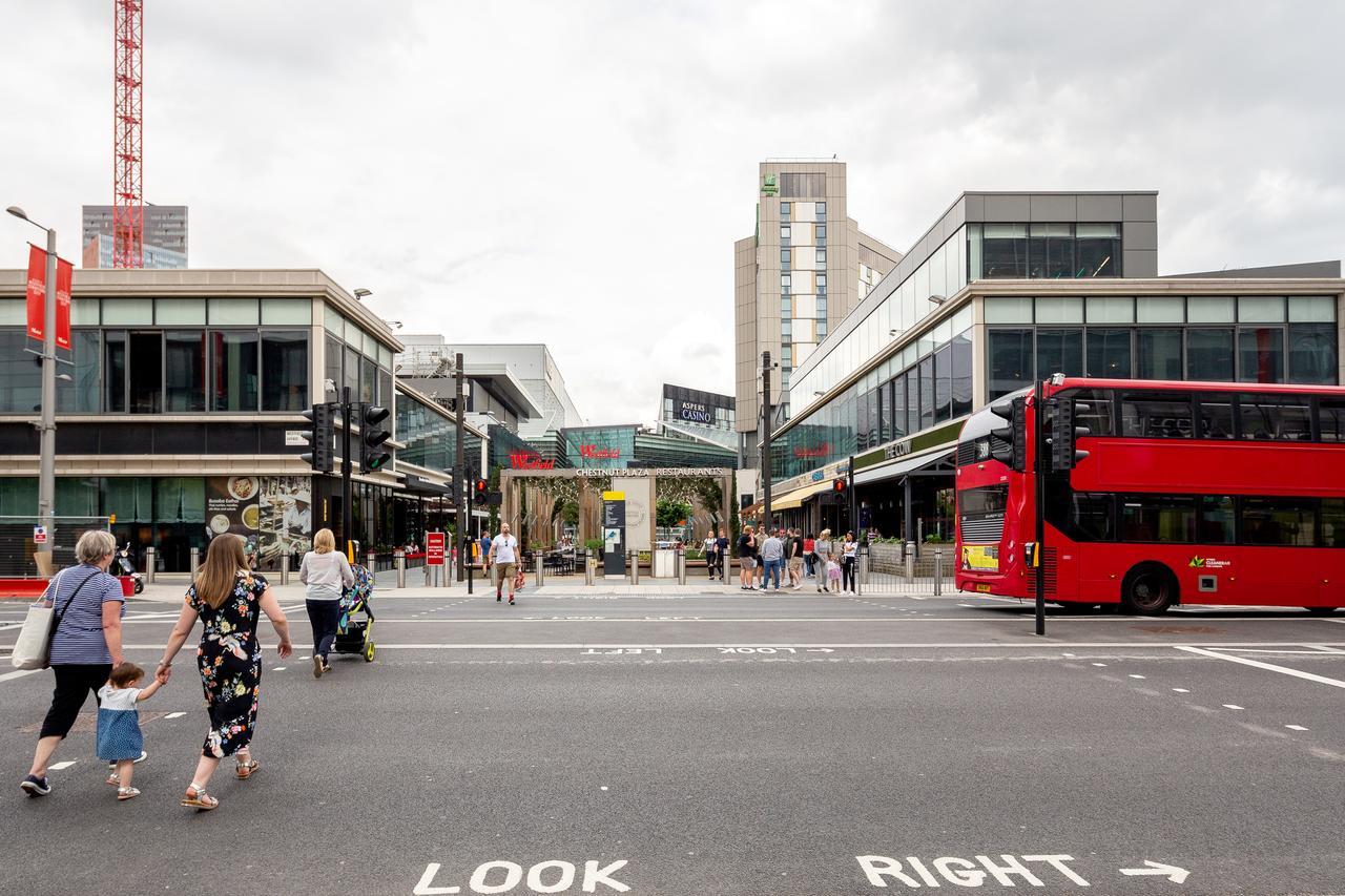 Luxury Stratford Apartment London Eksteriør billede